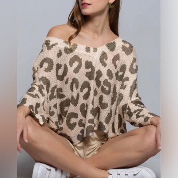 POL Oversized Knit Large Print Leopard‎ Sweater Camo Green Size Small Maximalism - Picture 1 of 10